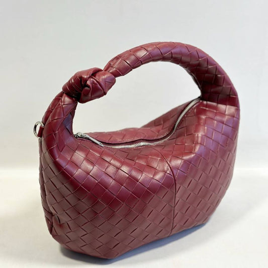 Women's quilted medium size bag