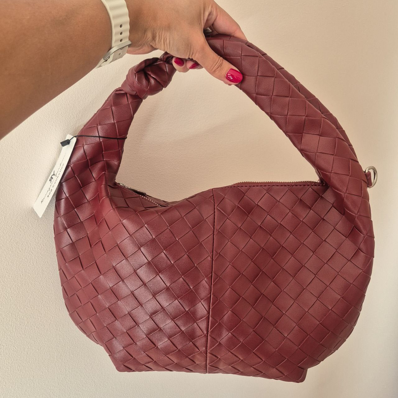 Women's quilted medium size bag