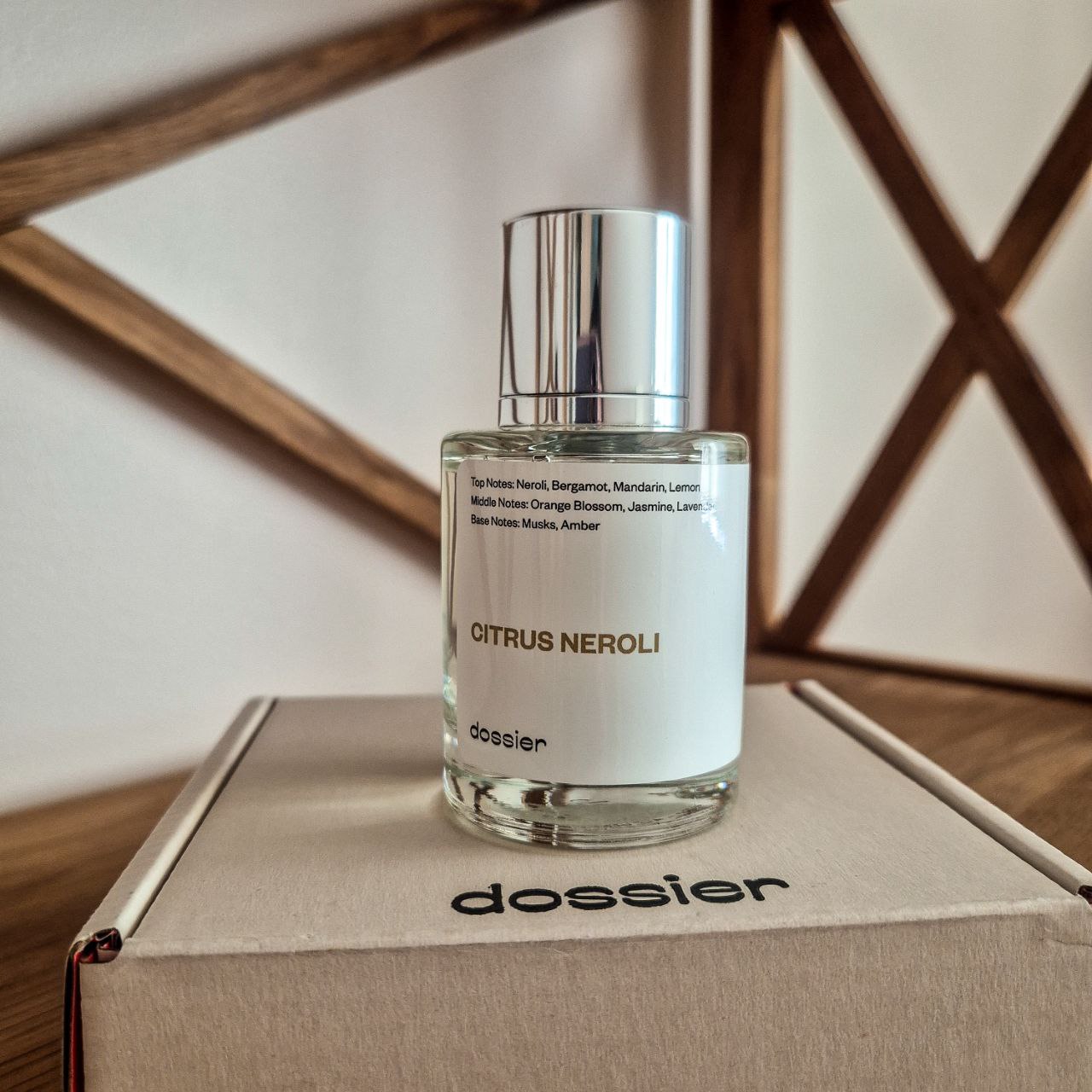 Citrus Neroli Dossier smaržas. Tilpums: 50 ml