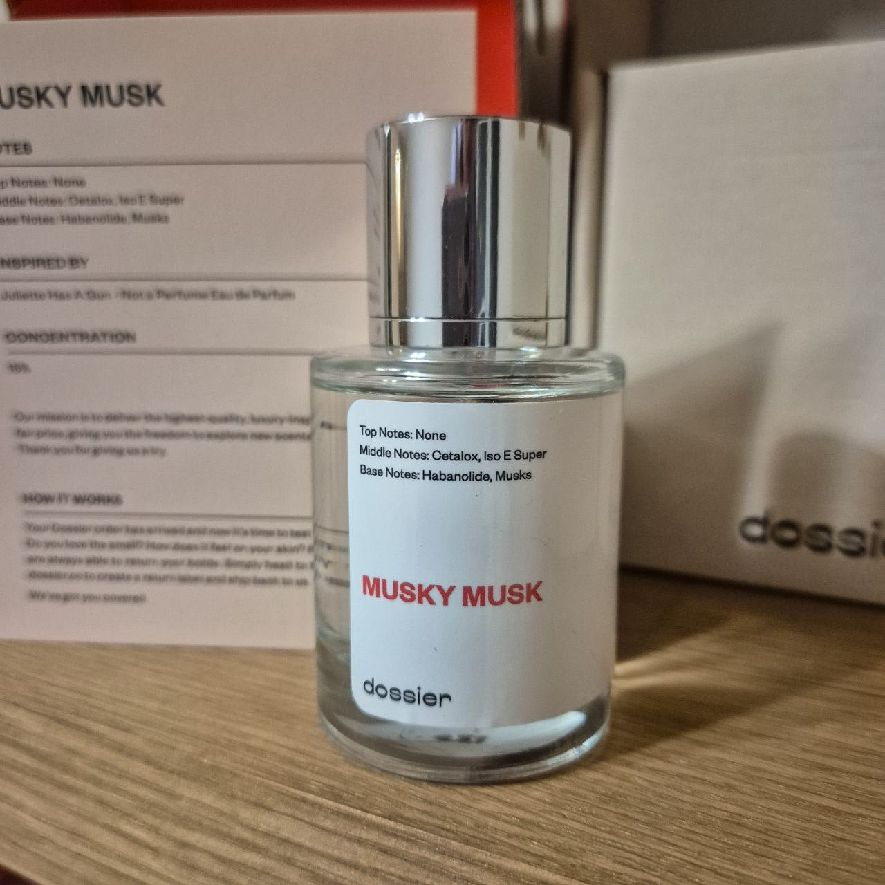 Musky Musk Dossier Eau de Parfum. Size: 50ml