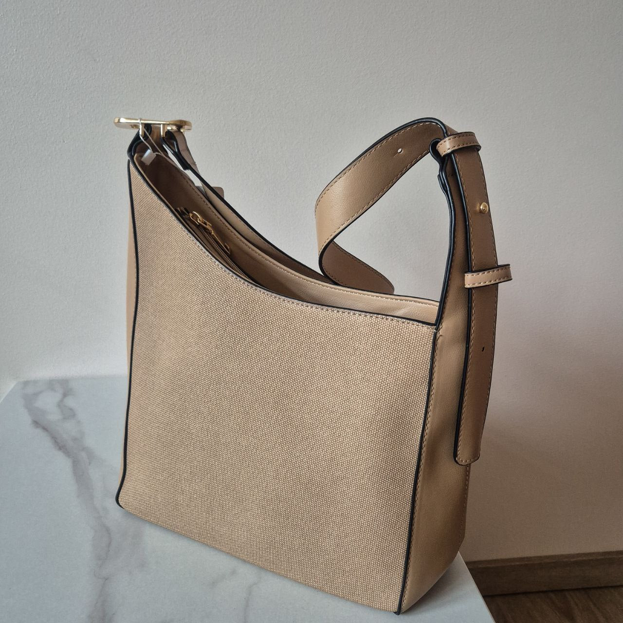 Women's medium size asymmetrical bag