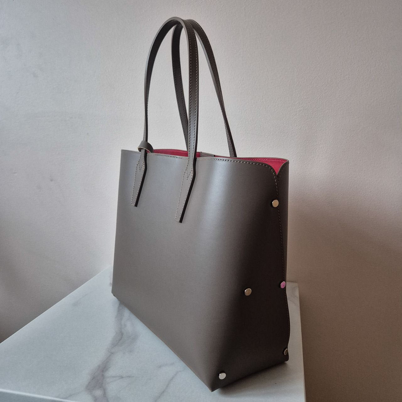 Women's leather shopping bag